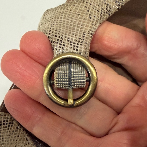 Dansko Women's 41 Julie Snakeskin Sandals Taupe Shoes Vegan 2.5” Wedge 10.5 11 - Picture 11 of 17